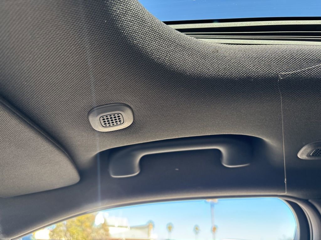 New 2026 Jeep Grand Cherokee Altitude AWD/4WD image 39