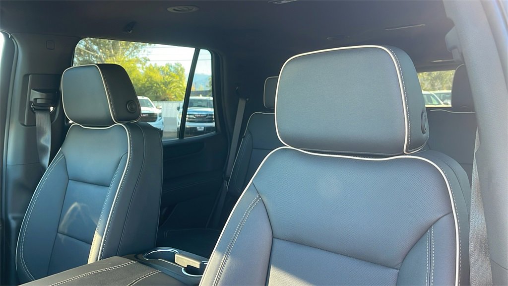 New 2026 GMC Yukon Elevation image 10