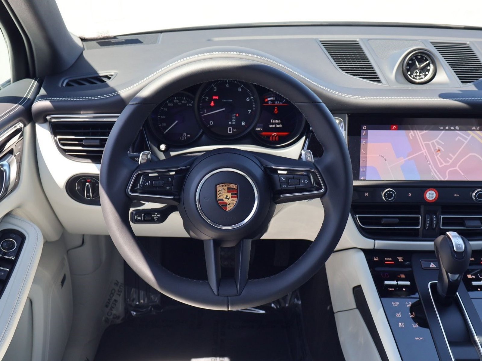 New 2026 Porsche Macan AWD/4WD image 15