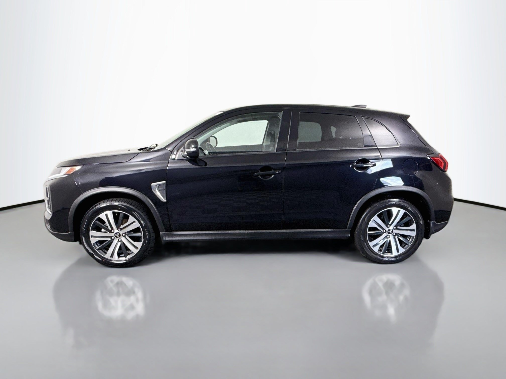 Used 2022 Mitsubishi Outlander Sport SE FWD image 6