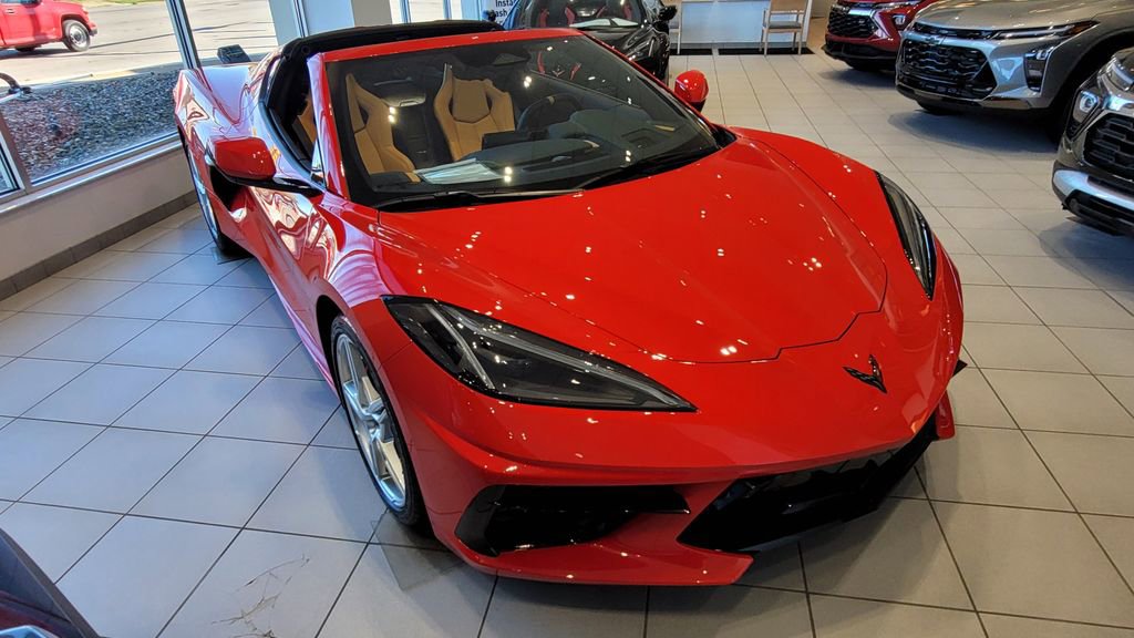 Used 2025 Chevrolet Corvette Stingray Preferred Cpe w/ 2LT image 2