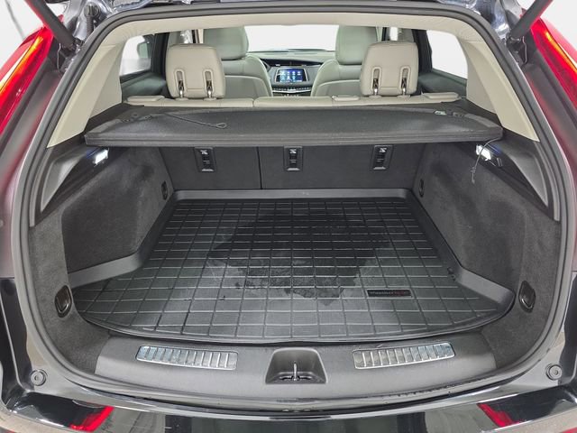 Used 2022 Cadillac XT4 Premium Luxury w/ Cold Weather Package image 32