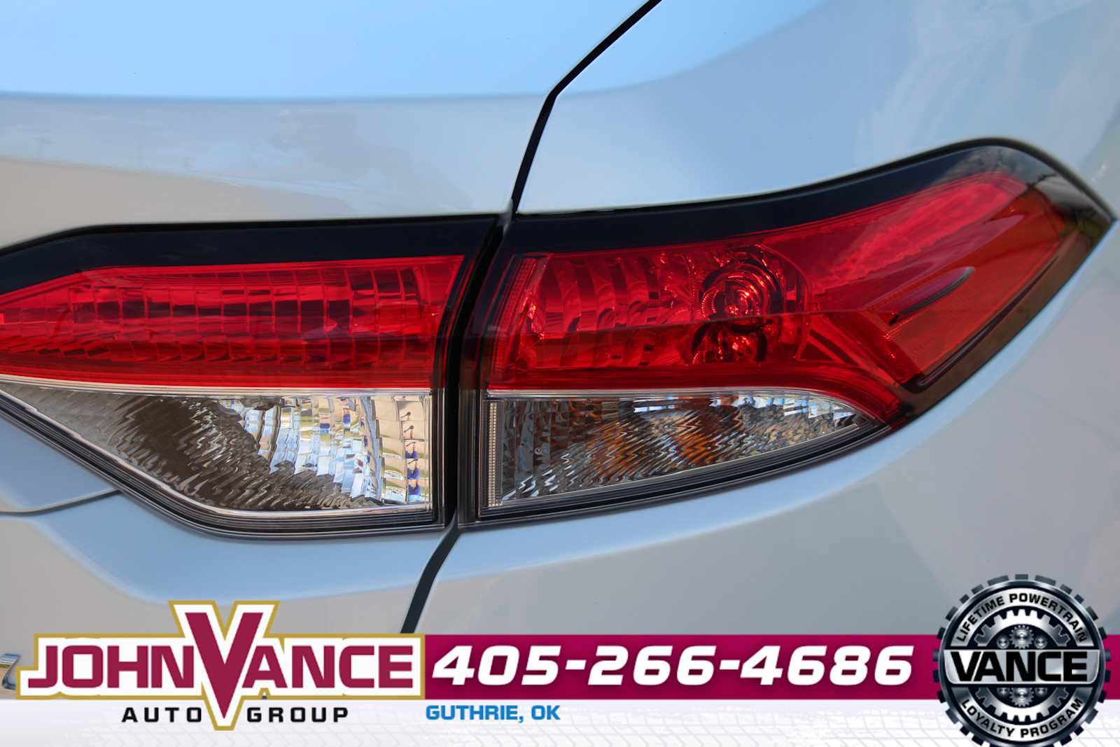 Used 2026 Toyota Corolla LE FWD image 10