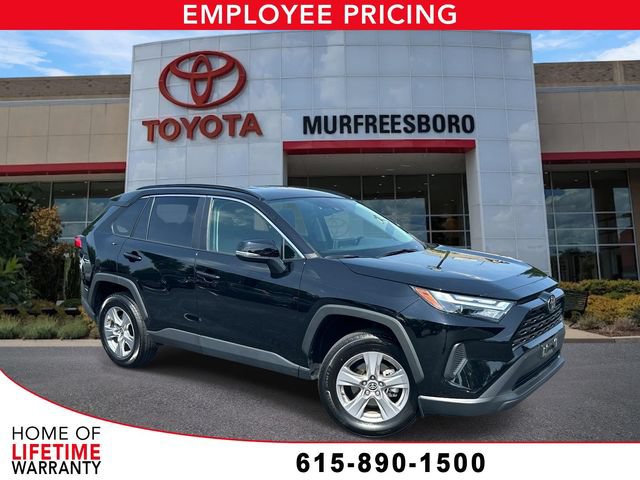 Used 2025 Toyota RAV4 XLE AWD/4WD image 1