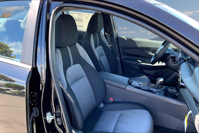 New 2027 Nissan Sentra SV w/ Floor Mat Package FWD image 9