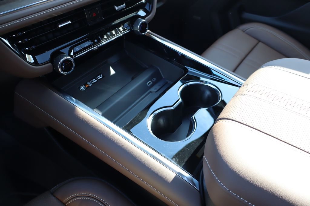 New 2026 Chevrolet Suburban High Country image 25