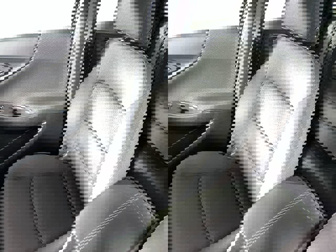 Used 2021 Chevrolet Malibu LT image 25