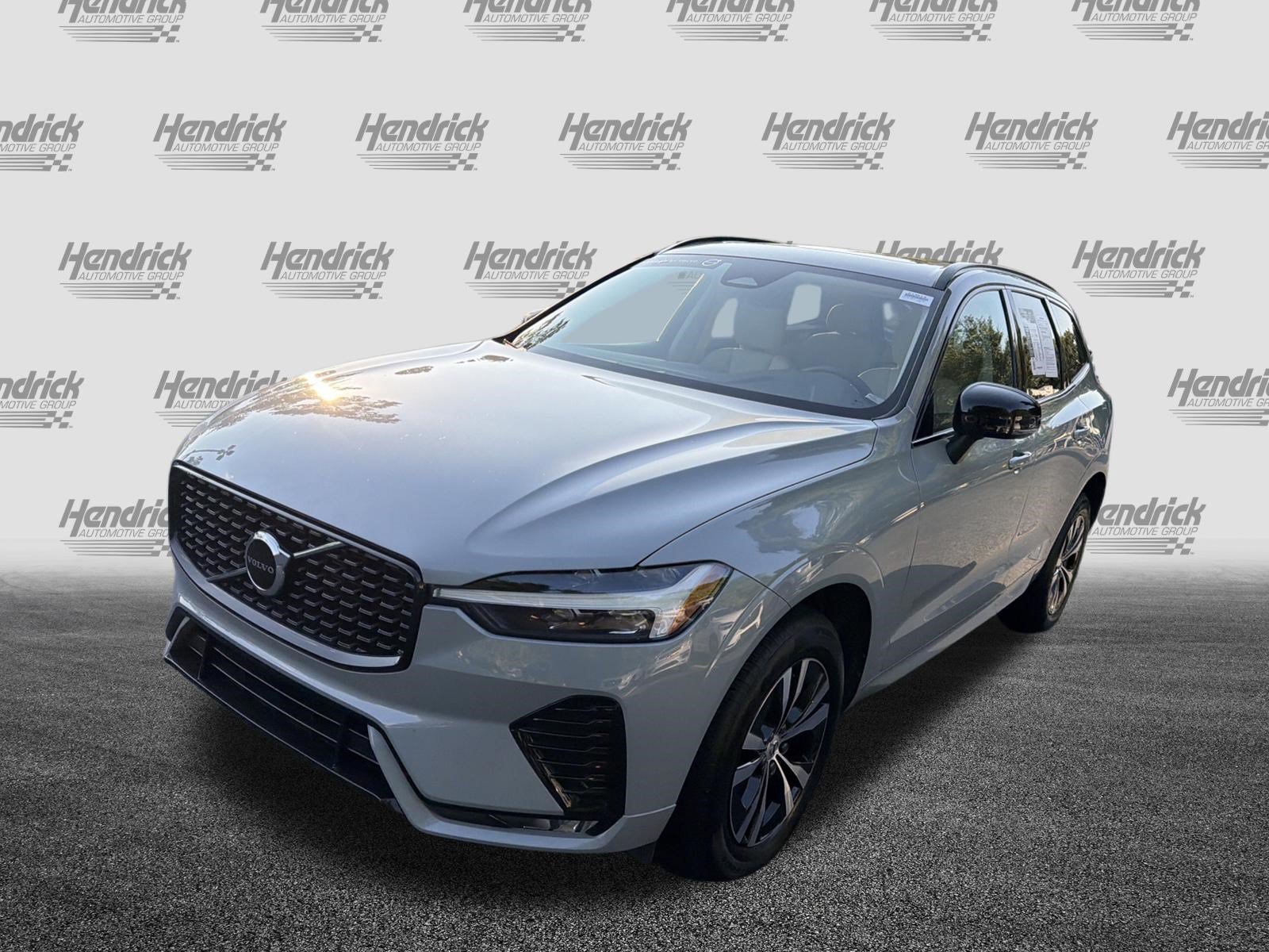 Certified 2024 Volvo XC60 B5 Core w/ Protection Package Premier AWD/4WD image 5