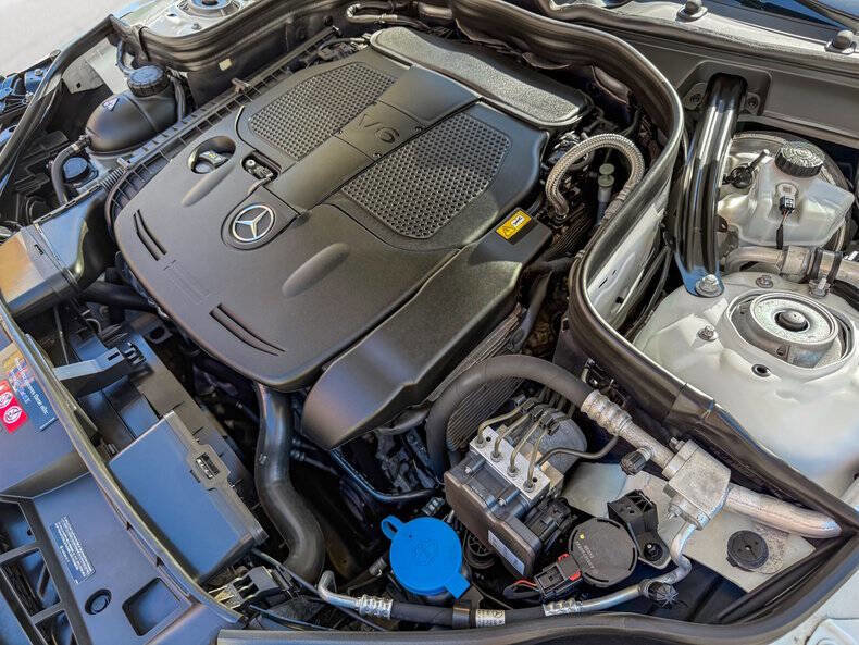 Used 2014 Mercedes-Benz E 350 4MATIC Sedan image 14