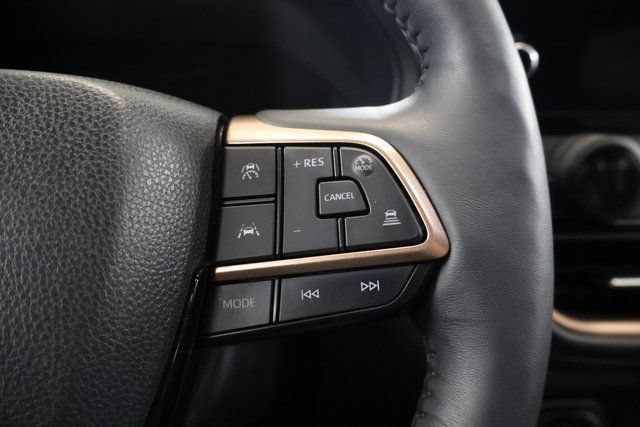 Used 2025 Toyota Grand Highlander AWD Hybrid image 19