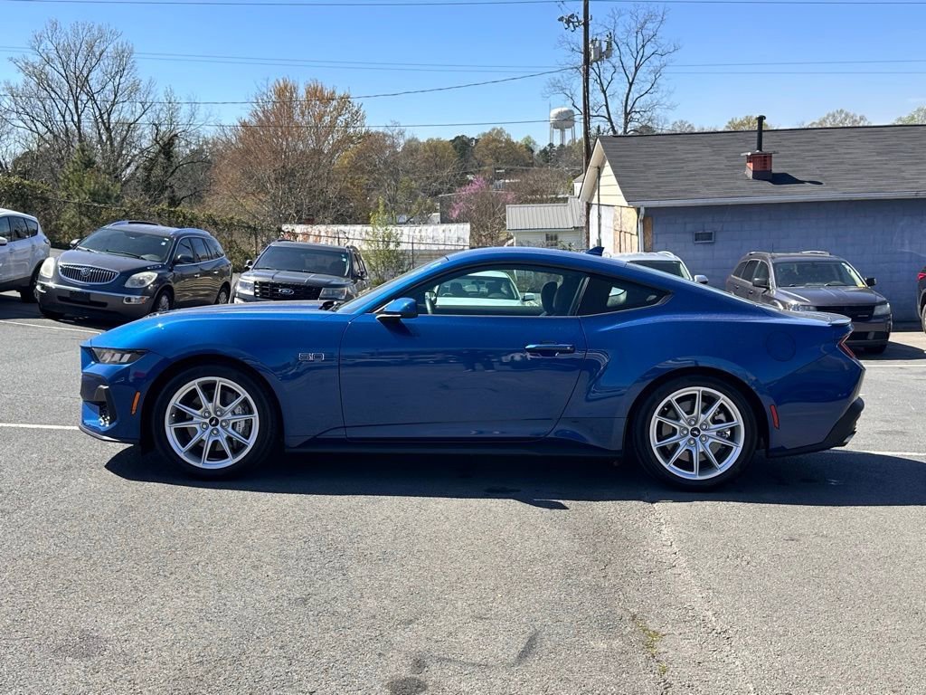 Used 2024 Ford Mustang GT Premium image 3