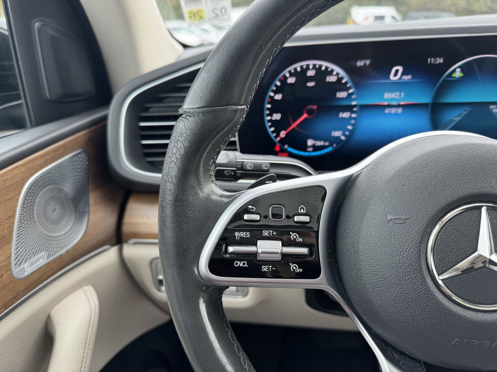 Used 2020 Mercedes-Benz GLE 350 4MATIC image 11