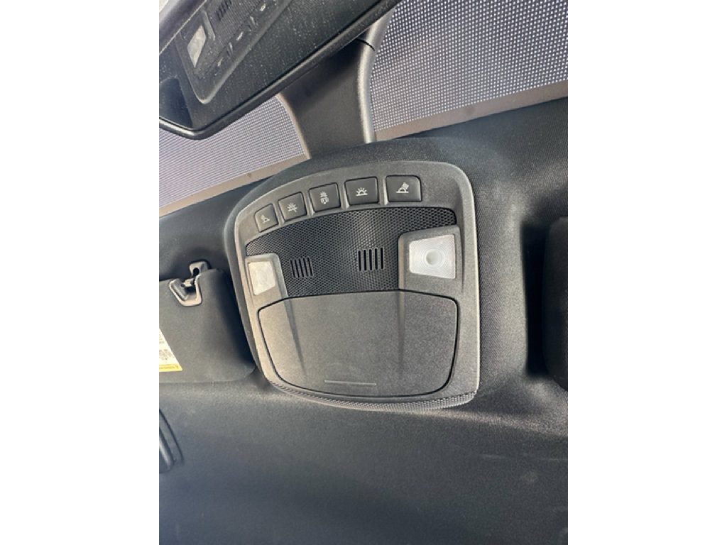 Used 2020 Ford Edge ST-Line w/ Cold Weather Package image 11