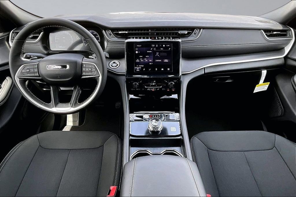 New 2026 Jeep Grand Cherokee L Laredo AWD/4WD image 9
