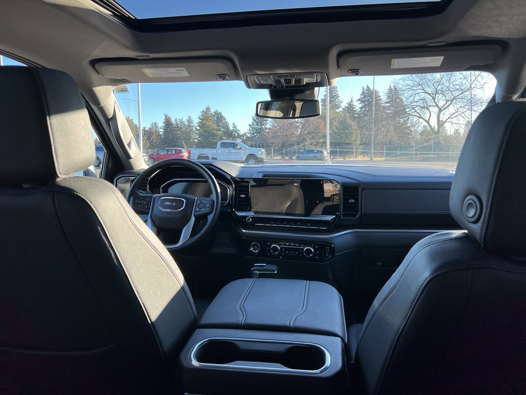 Used 2023 GMC Sierra 1500 SLT w/ SLT Premium Package image 22