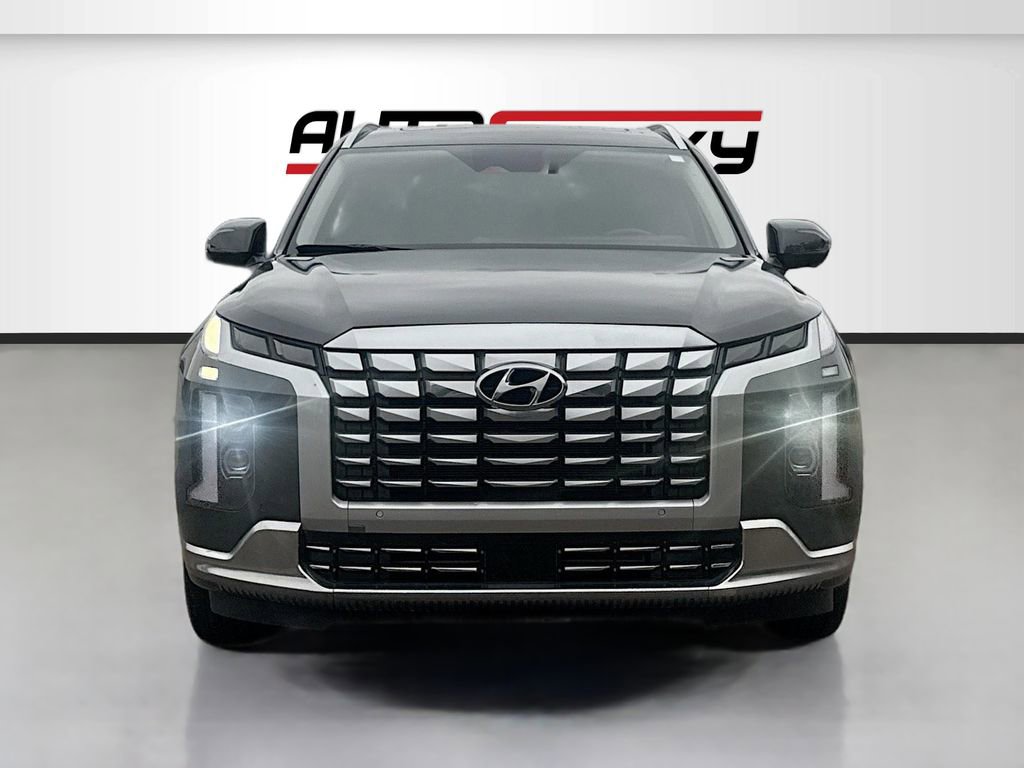 Used 2024 Hyundai Palisade Limited image 2
