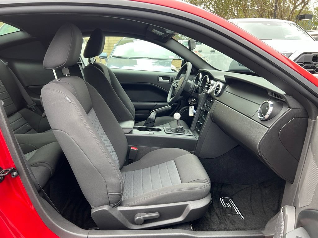 Used 2008 Ford Mustang GT RWD image 17