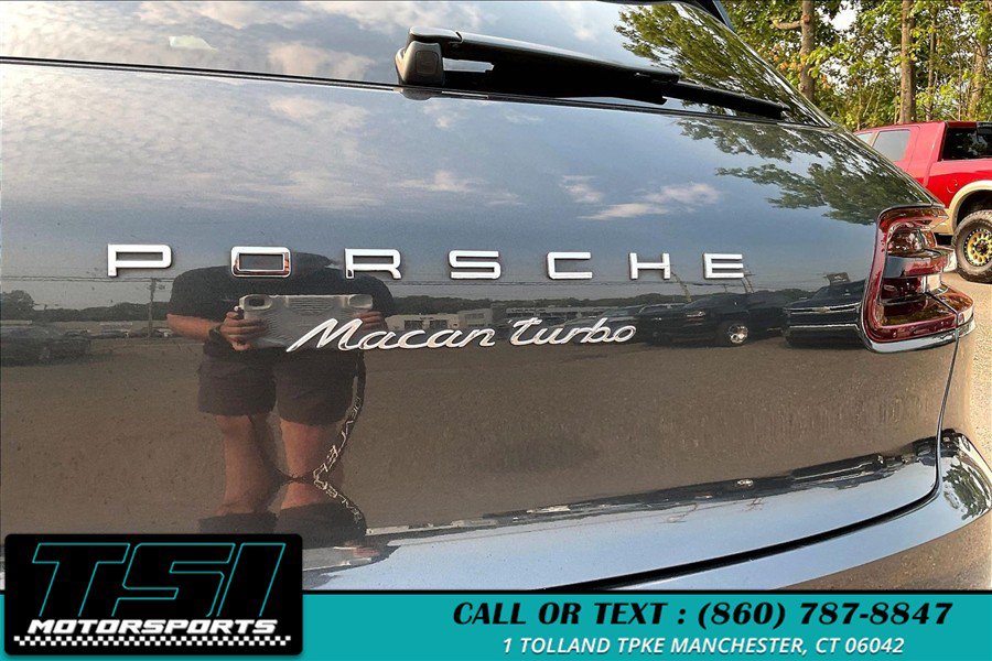 Used 2017 Porsche Macan Turbo AWD/4WD image 8