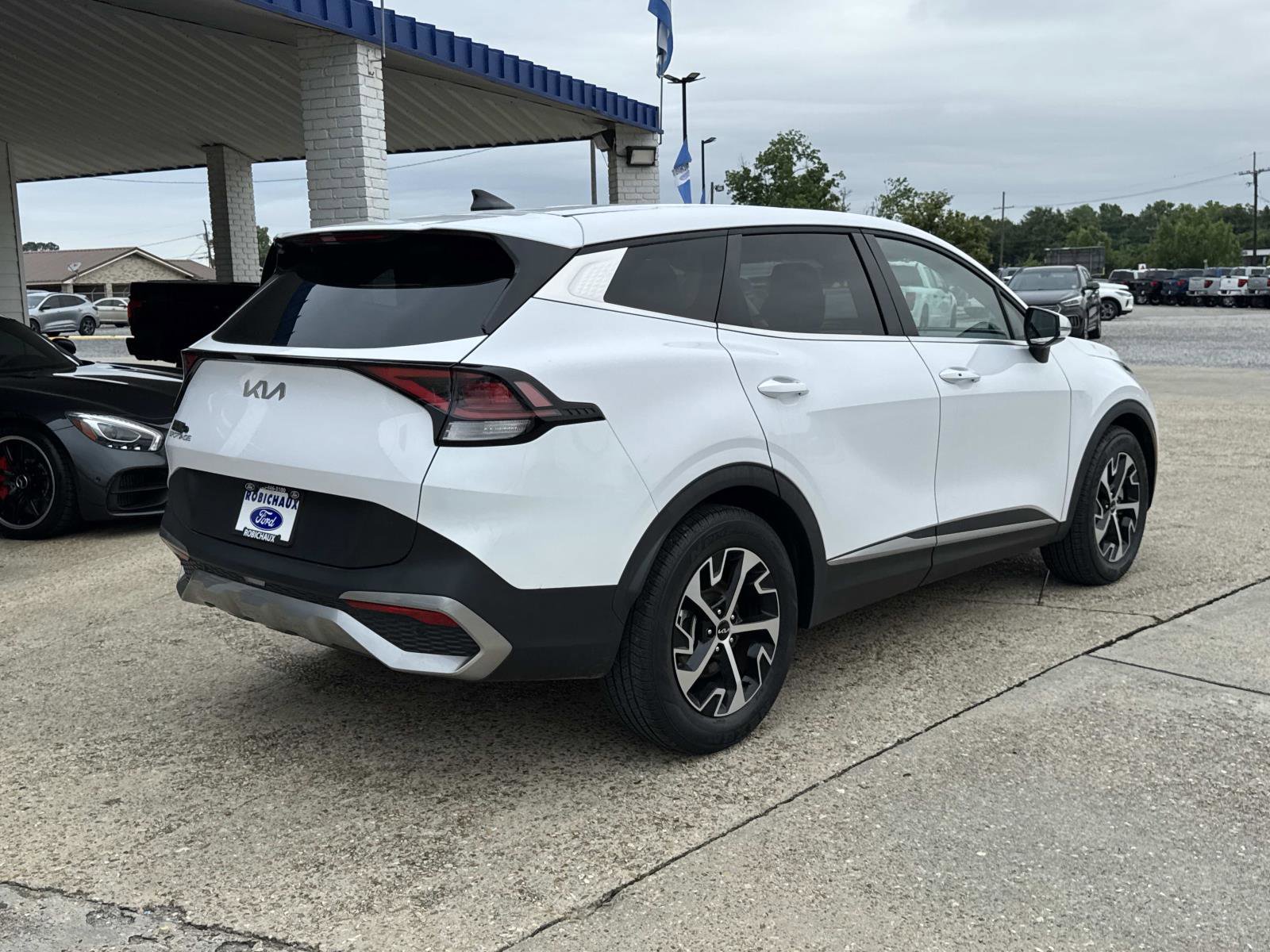 Used 2023 Kia Sportage EX FWD image 7