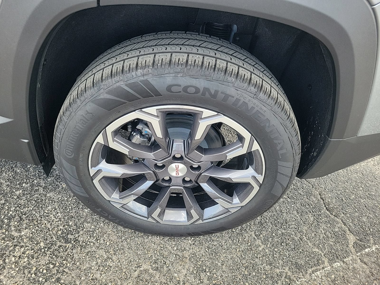 New 2027 GMC Terrain Elevation w/ Elevation Premium Package FWD image 7