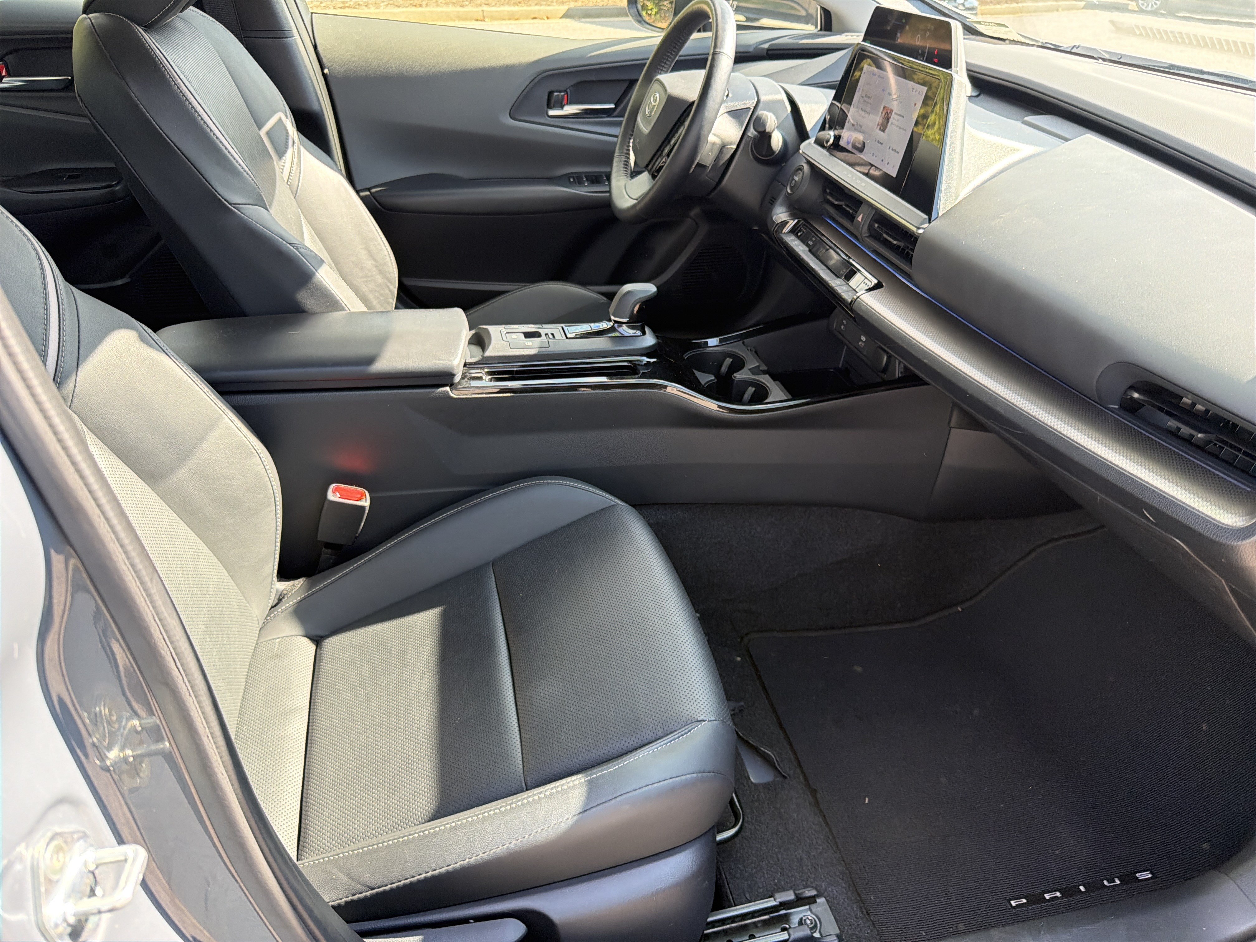 Certified 2024 Toyota Prius XLE AWD/4WD image 24