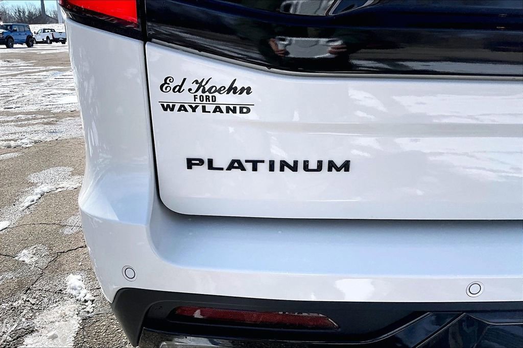 New 2026 Ford Expedition Max Platinum w/ Stealth Performance Package image 11