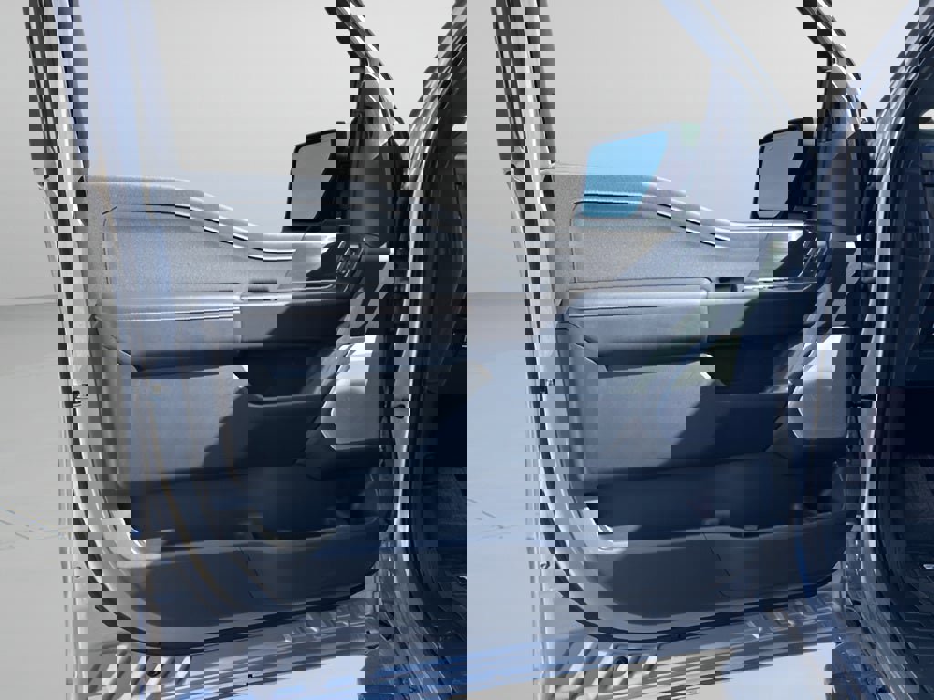 Used 2025 Ford F150 Lariat w/ Equipment Group 502A High image 22