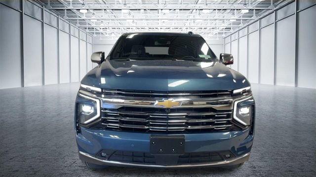 Used 2025 Chevrolet Tahoe Premier AWD/4WD image 4