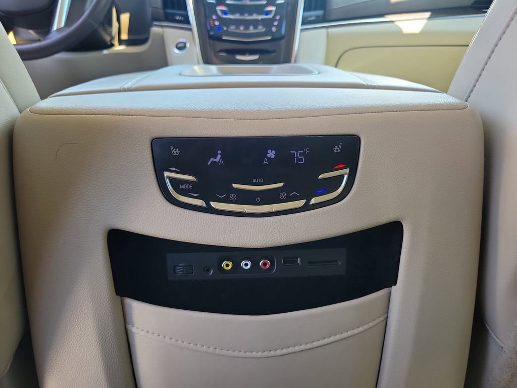 Used 2015 Cadillac Escalade ESV Premium RWD image 17