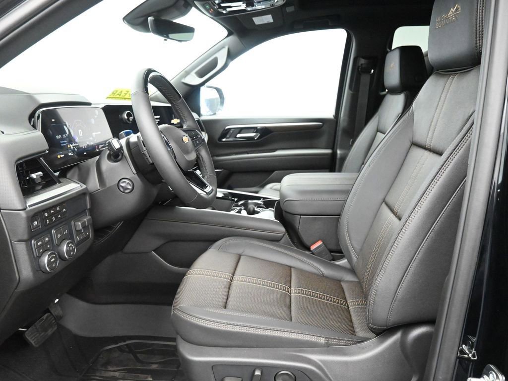 New 2026 Chevrolet Tahoe High Country AWD/4WD image 17