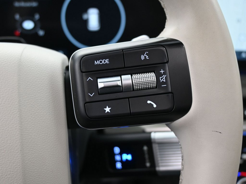 Used 2024 Hyundai Santa Fe Limited image 20
