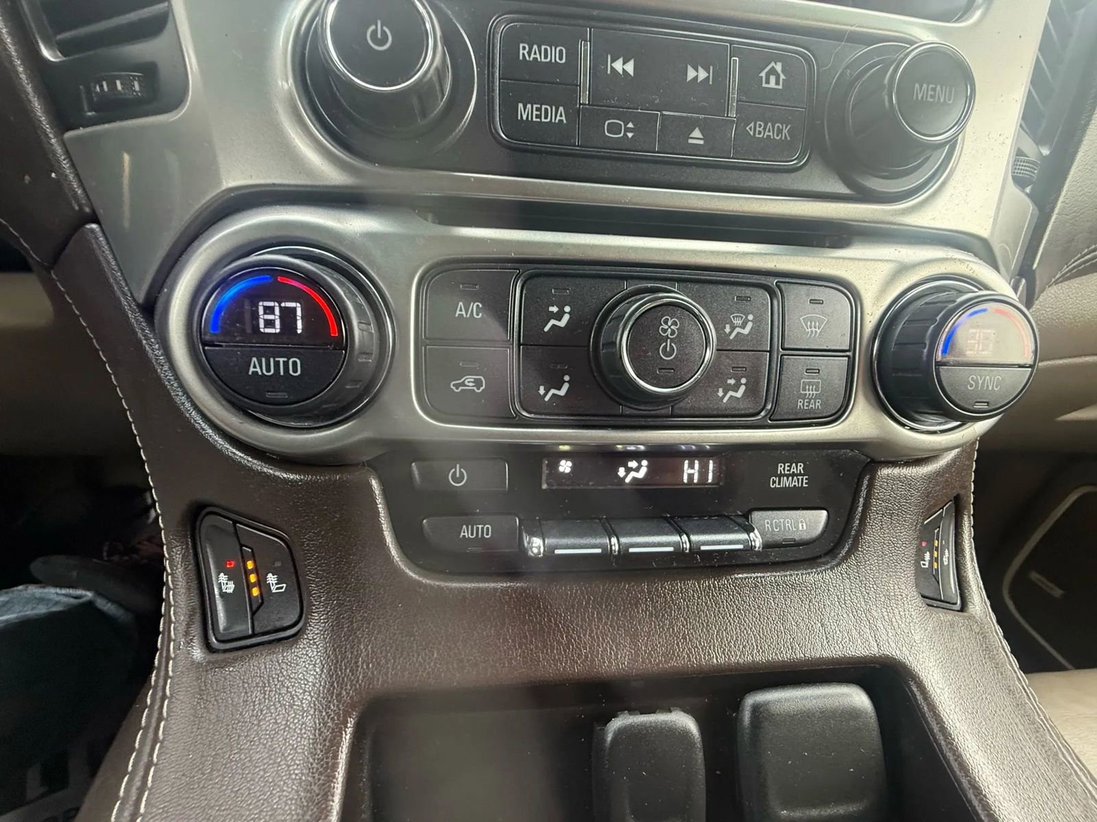 Used 2015 Chevrolet Tahoe LT image 23