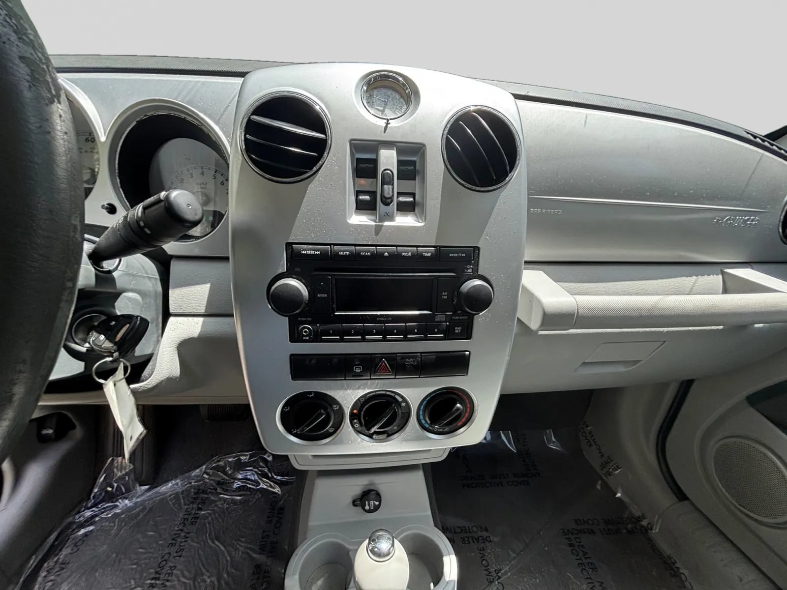 Used 2009 Chrysler PT Cruiser FWD image 21