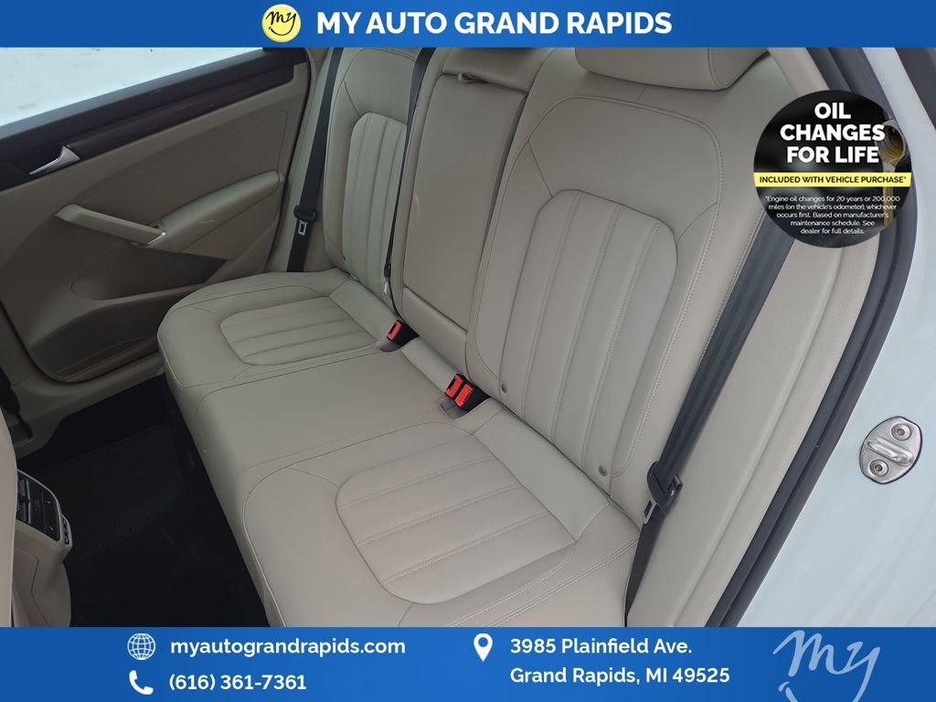 Used 2020 Volkswagen Passat 2.0T SEL image 30