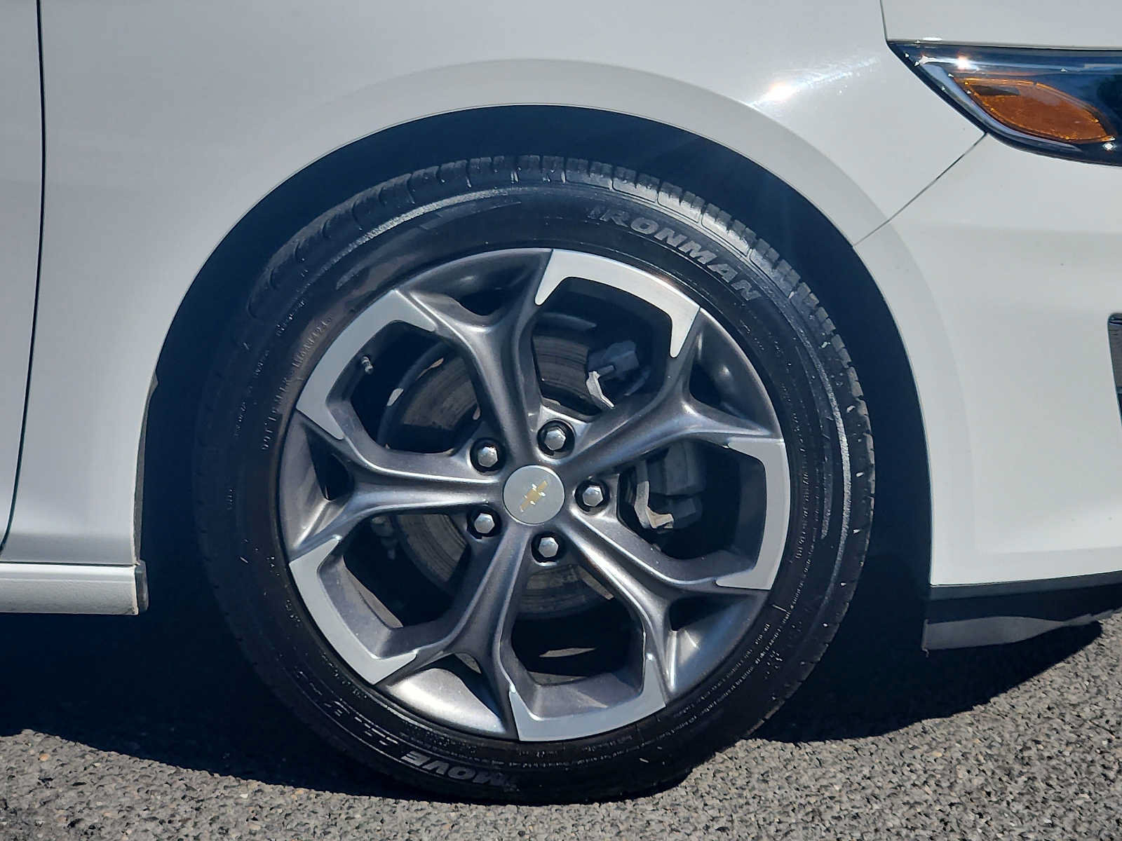 Used 2024 Chevrolet Malibu LT FWD image 8