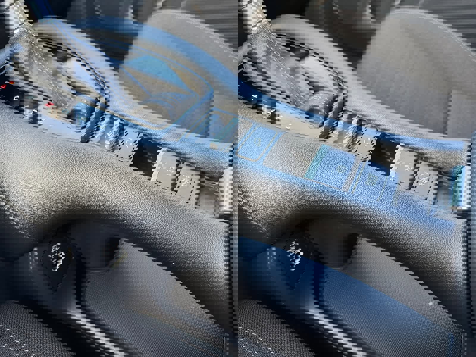 Used 2023 Honda HR-V LX image 22