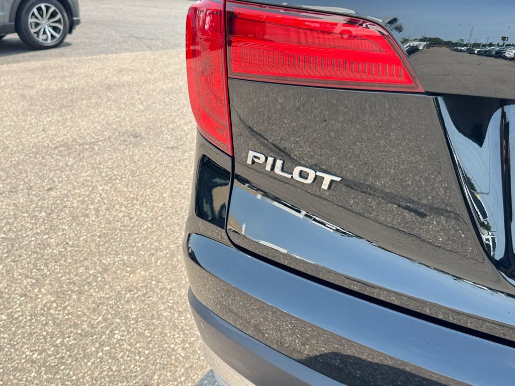 Used 2017 Honda Pilot Elite image 39