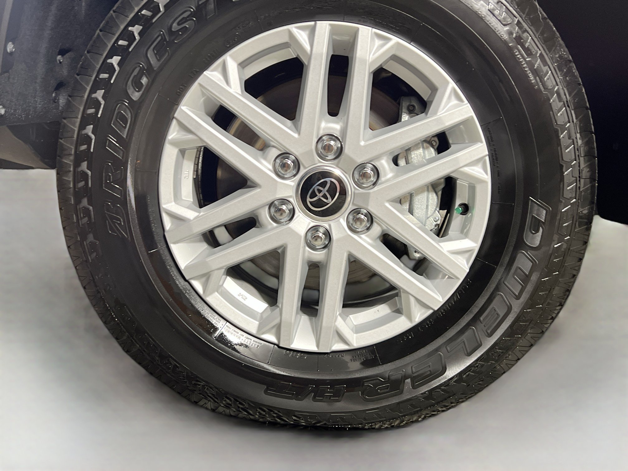 Used 2024 Toyota Tundra SR5 w/ SR5 Convenience Package RWD image 14