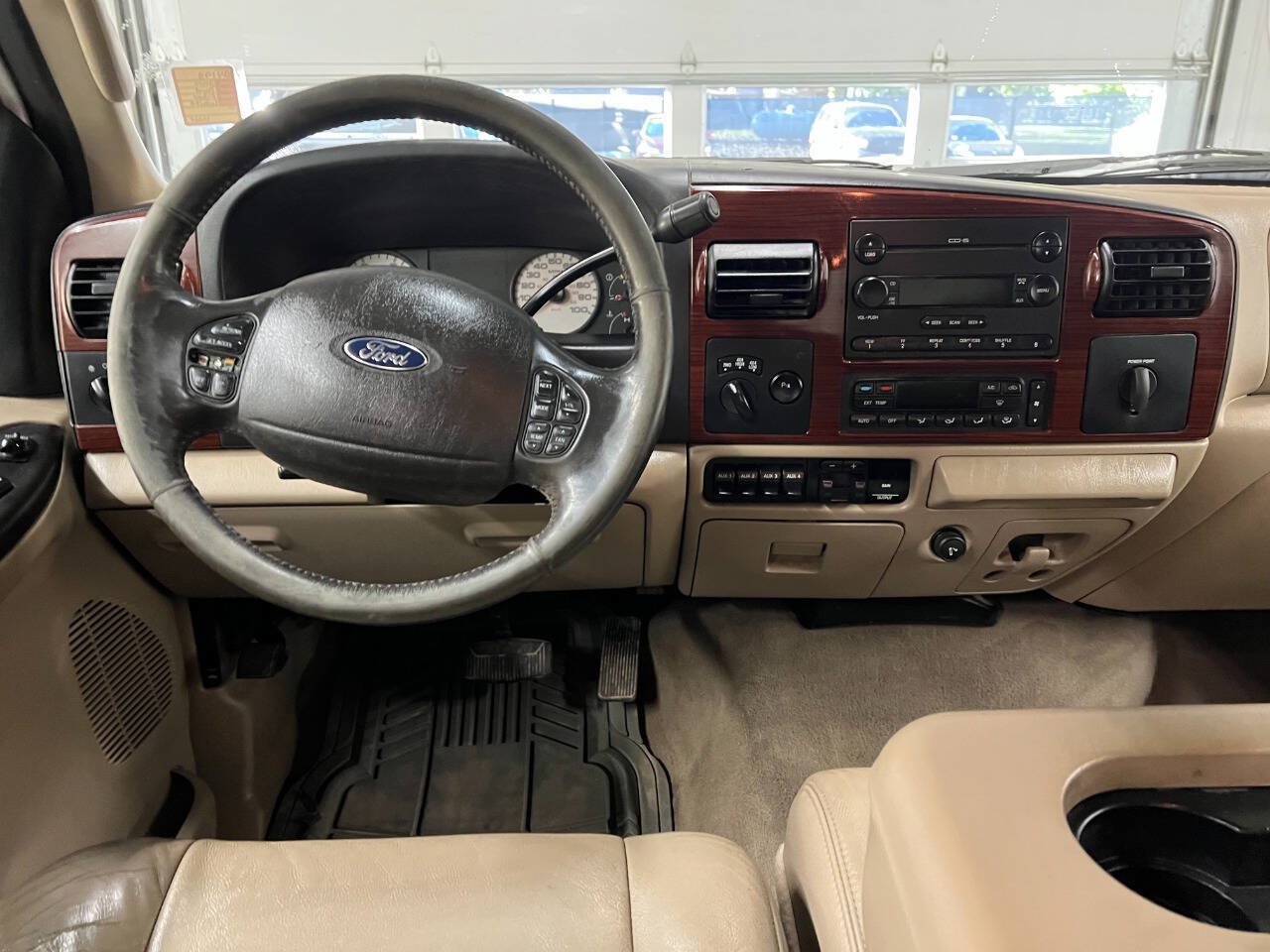 Used 2005 Ford F350 Lariat AWD/4WD image 8