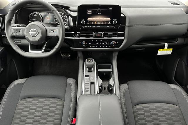 New 2025 Nissan Pathfinder SV w/ Cargo Package image 15
