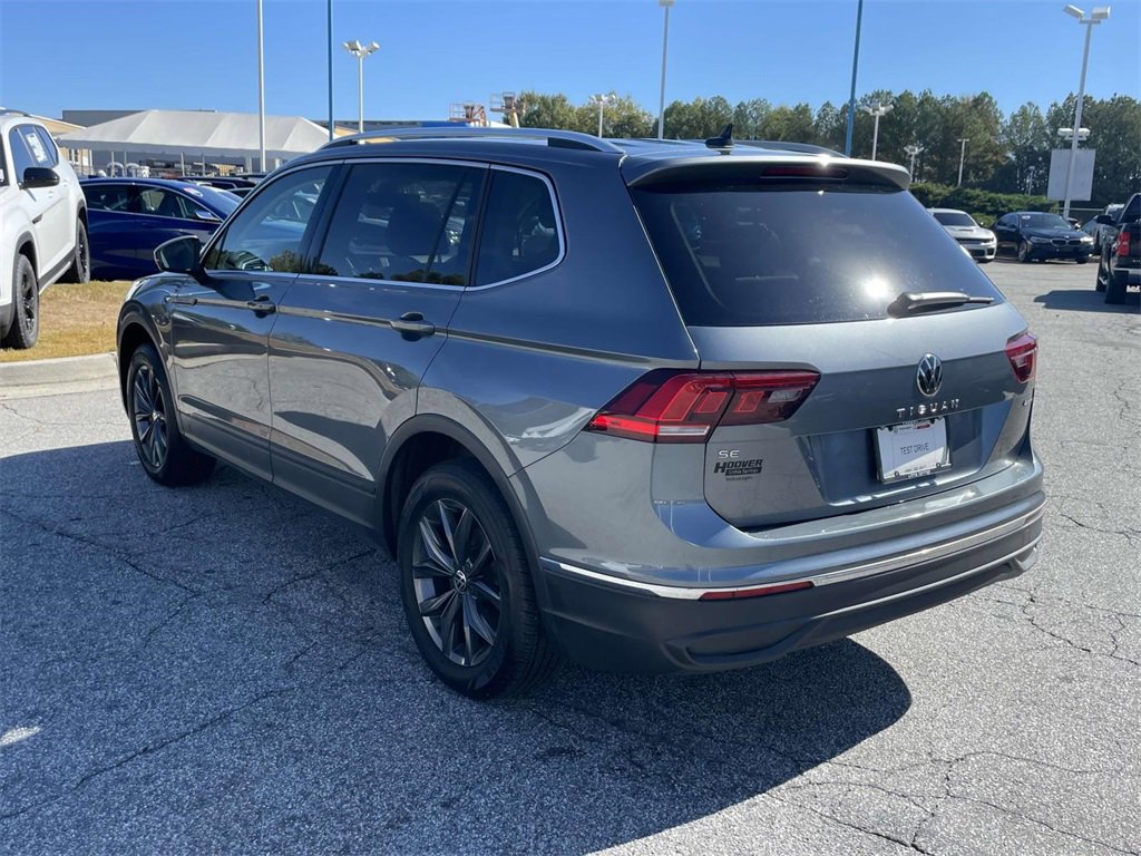 Certified 2022 Volkswagen Tiguan SE image 5