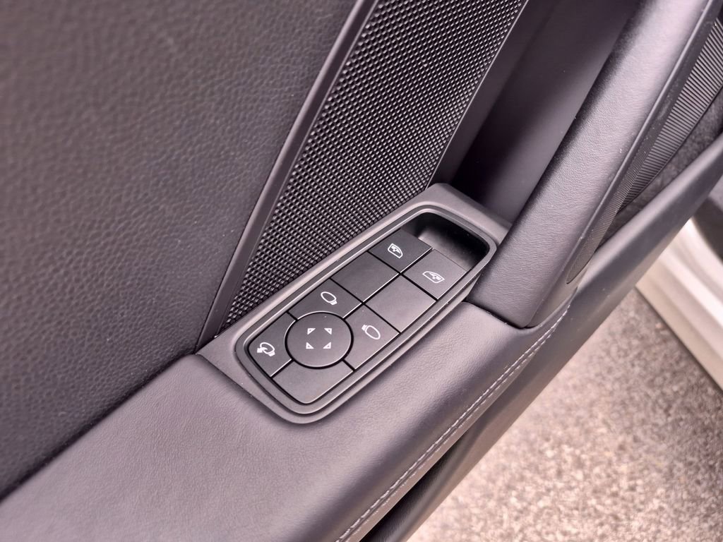 Used 2023 Porsche 911 Carrera T RWD image 16