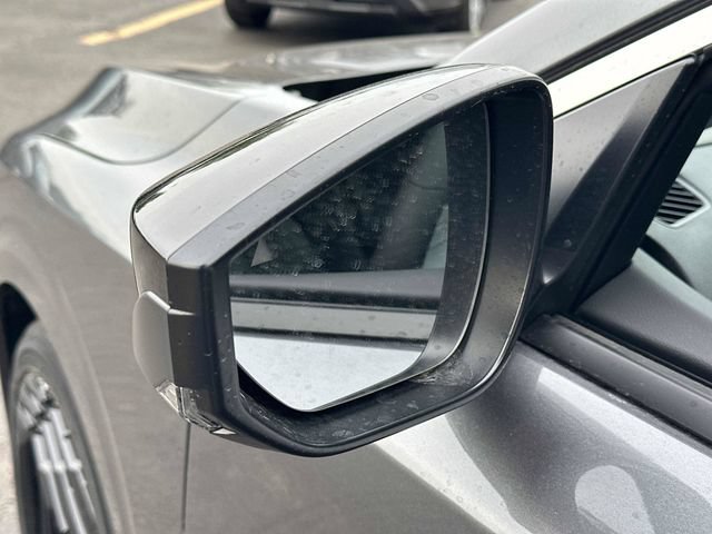 New 2026 Nissan Sentra SR w/ SR Premium Package FWD image 11