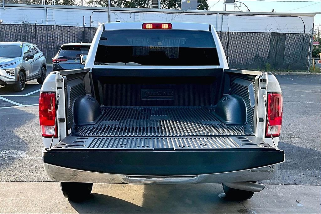 Used 2024 RAM 1500 Classic SLT image 7