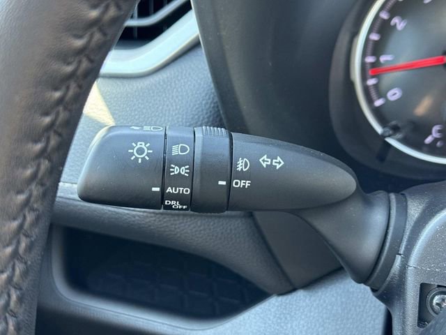 Used 2021 Toyota RAV4 XLE Premium image 27