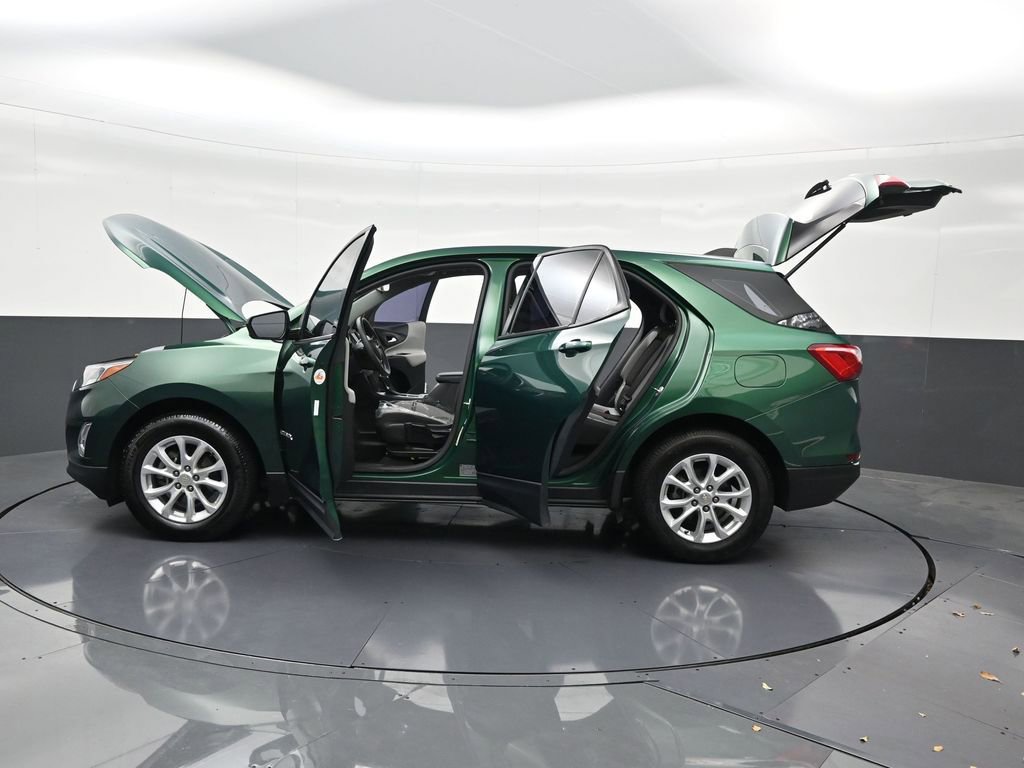 Used 2018 Chevrolet Equinox LS image 34