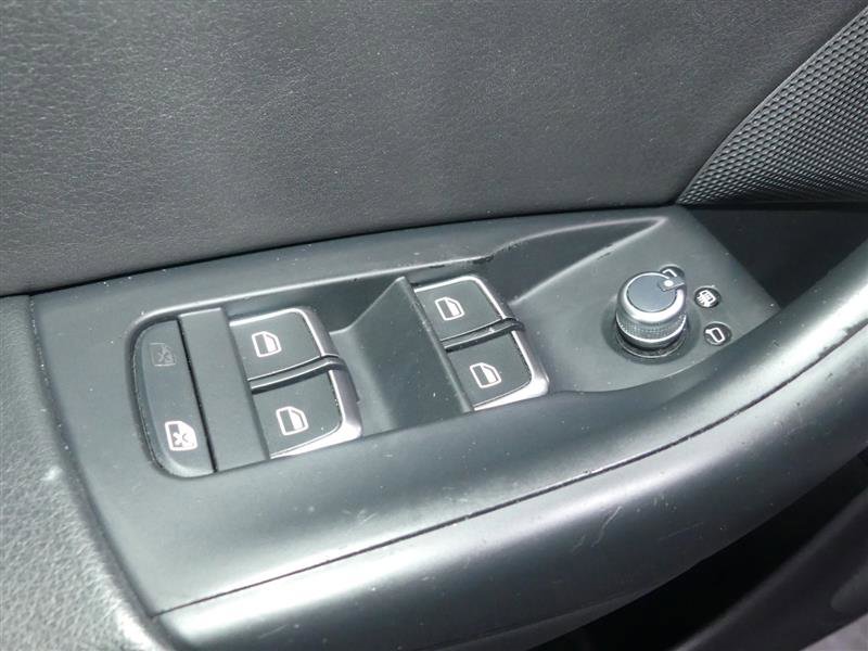 Used 2018 Audi Q3 2.0T Premium FWD image 19