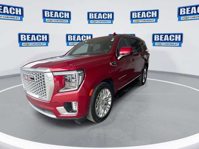 Used 2024 GMC Yukon Denali w/ Advanced Technology Package AWD/4WD image 4