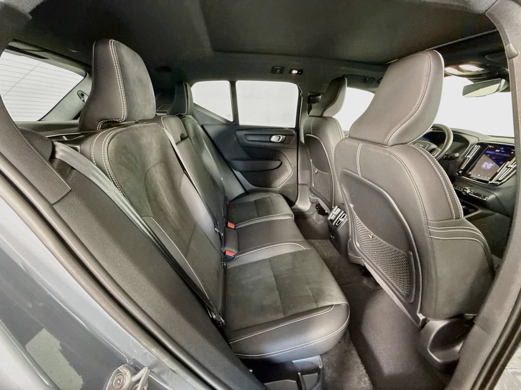 Used 2023 Volvo XC40 Recharge Plus AWD/4WD image 29