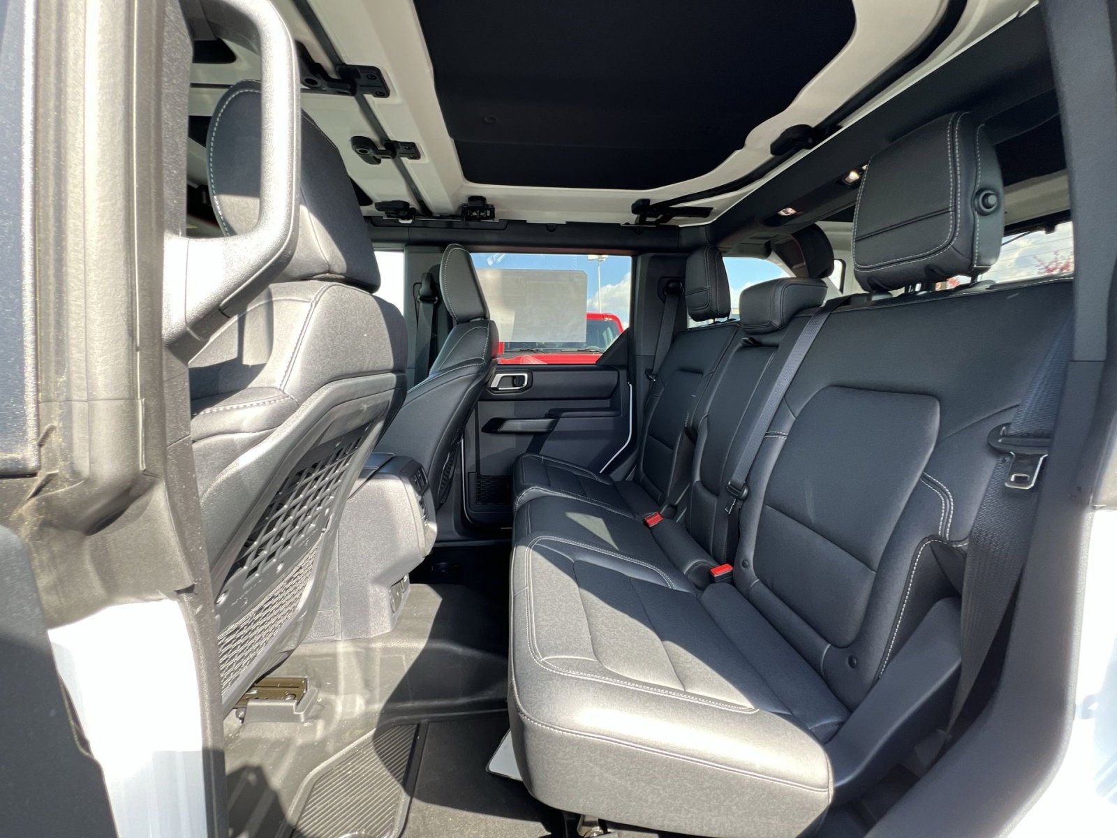 New 2025 Ford Bronco Badlands image 24